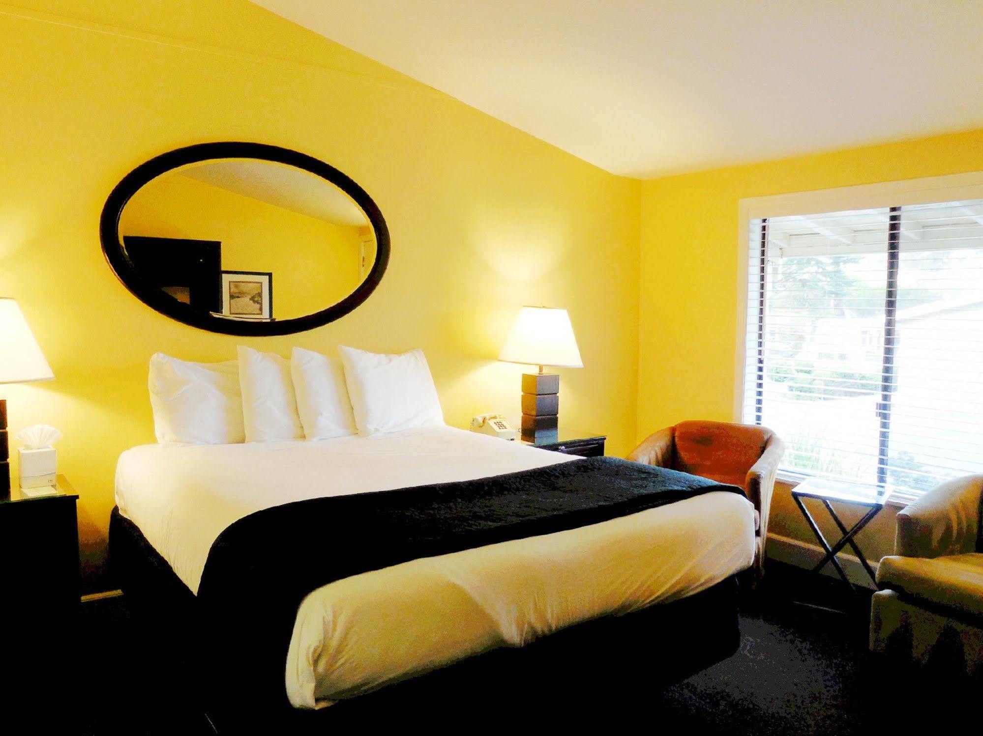 Monterey Peninsula Inn Пасифик Гроув Екстериор снимка
