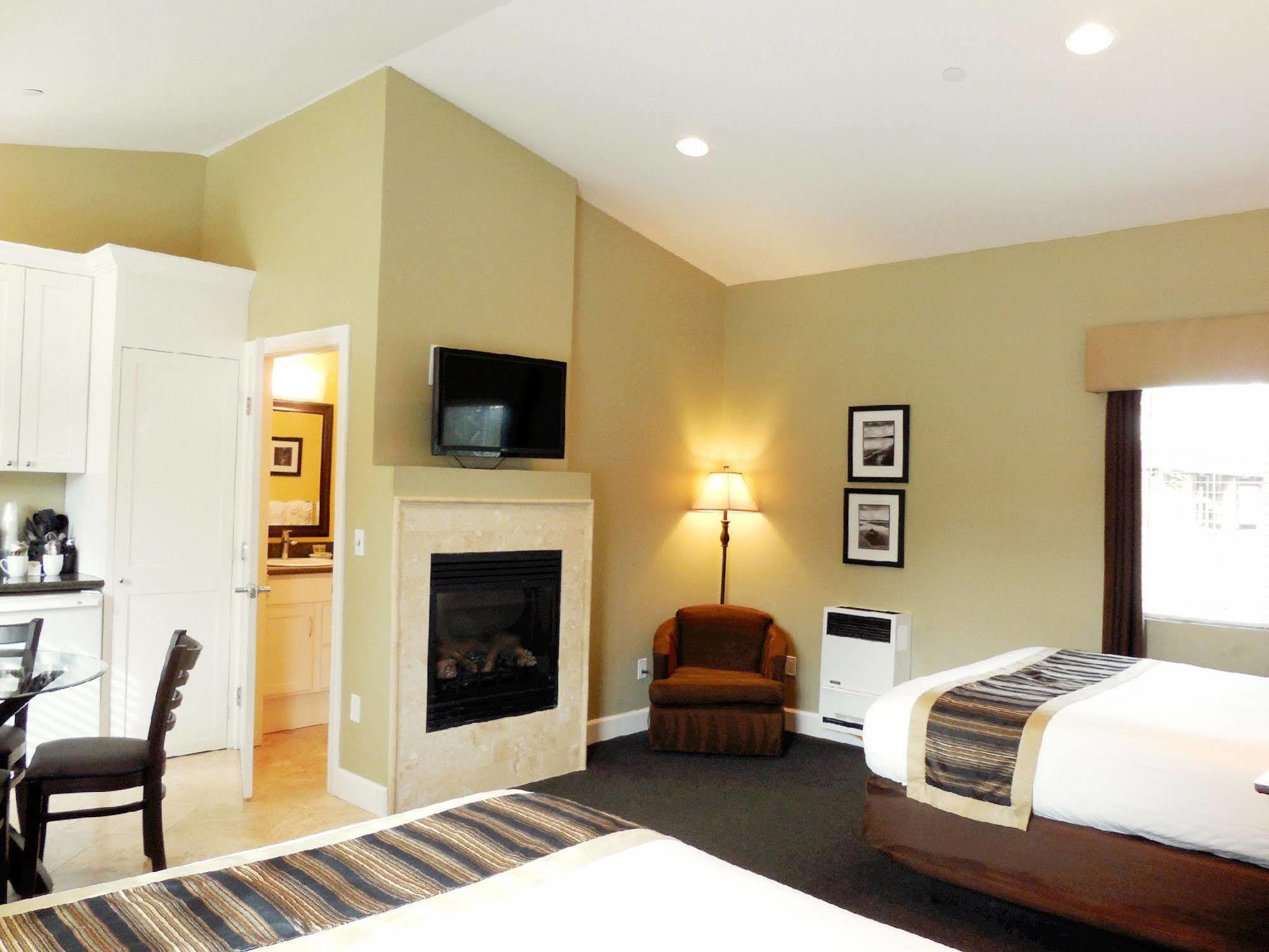 Monterey Peninsula Inn Пасифик Гроув Екстериор снимка